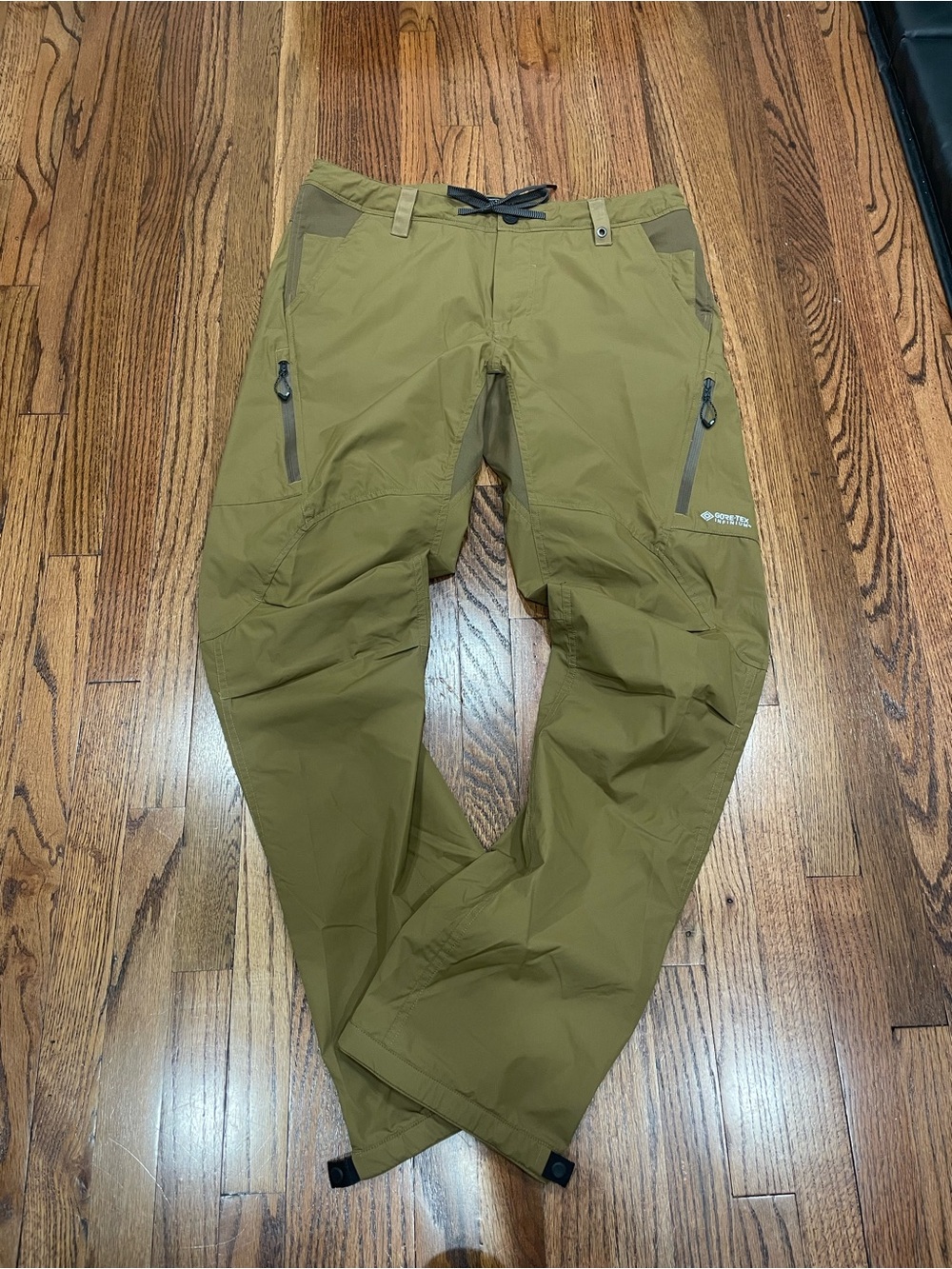 686 Anything tan Cargo goretex Shell Pants